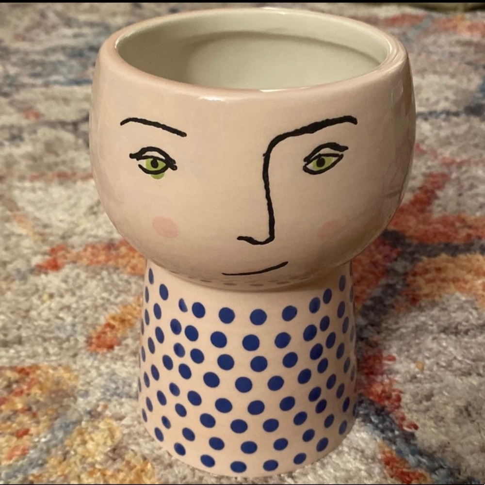Planter pot (face planter)